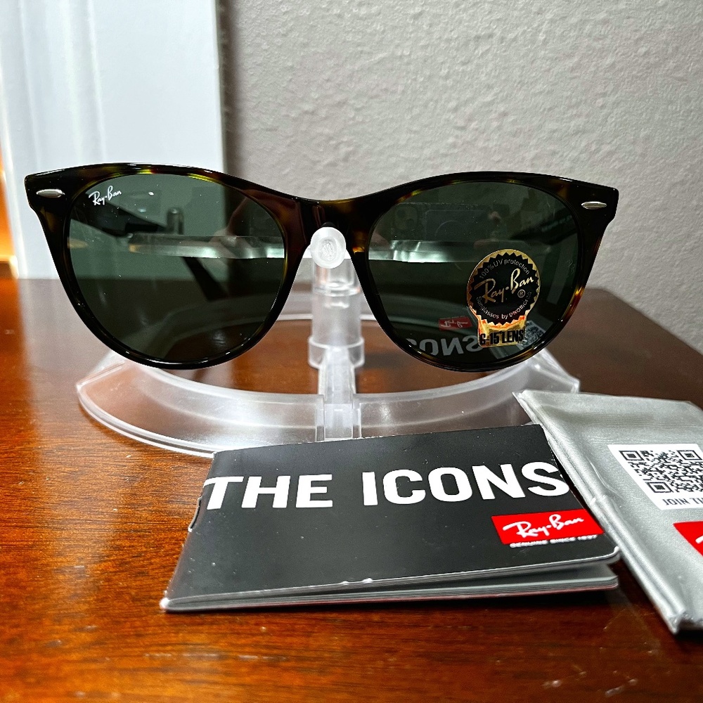 Ray-Ban Tortoise Shell Sunglasses